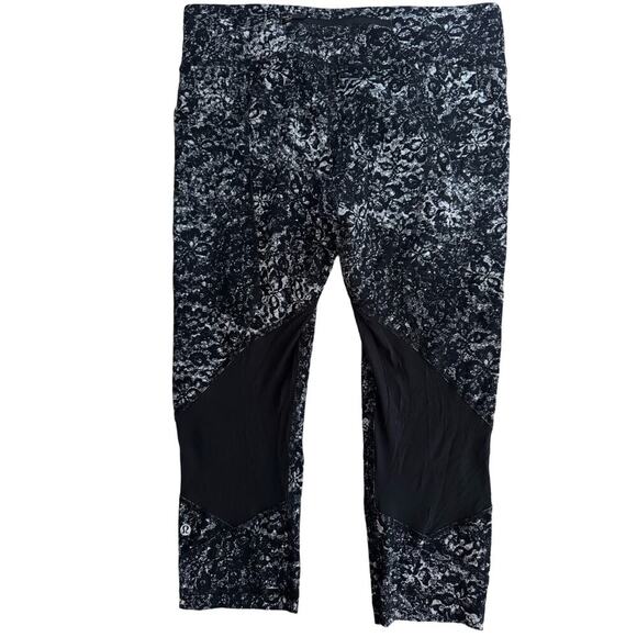 Lululemon Pace Rival Crop Leggings Medium Rise Mesh Abstract Print Black Size 10 - Picture 5 of 10